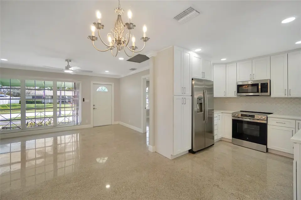 917 SE 15th Court, Deerfield Beach, FL 33441