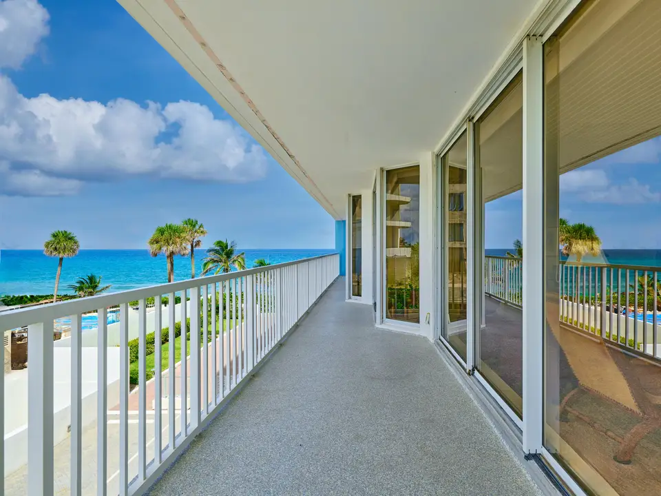 3211 S Ocean Boulevard 403, Highland Beach, FL 33487