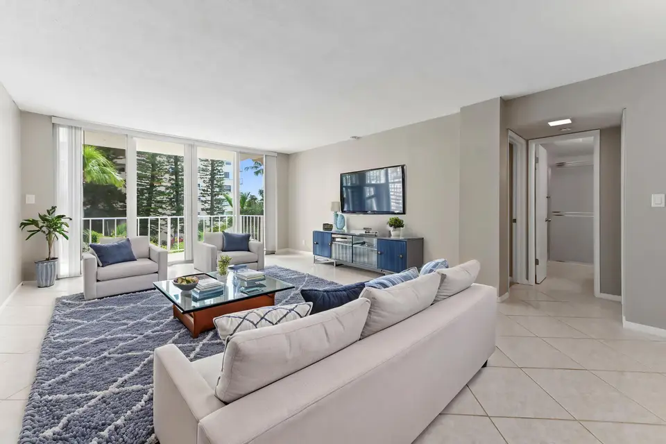 3575 S OCEAN Boulevard 305, South Palm Beach, FL 33480