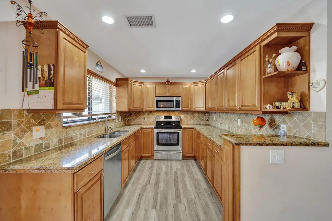 9355 NW 18TH Drive, Plantation, FL 33322