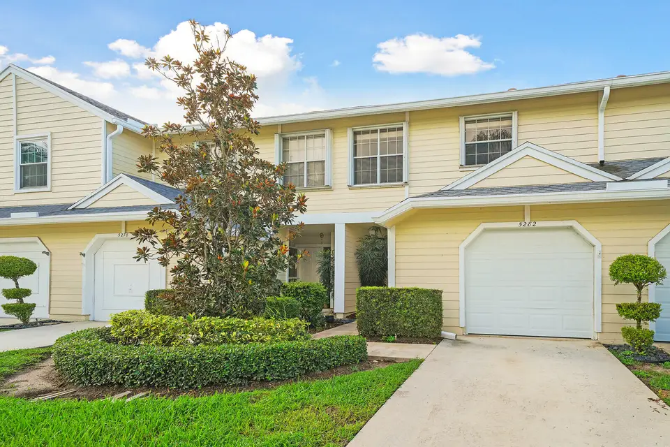 5282 Sapphire Valley, Boca Raton, FL 33486