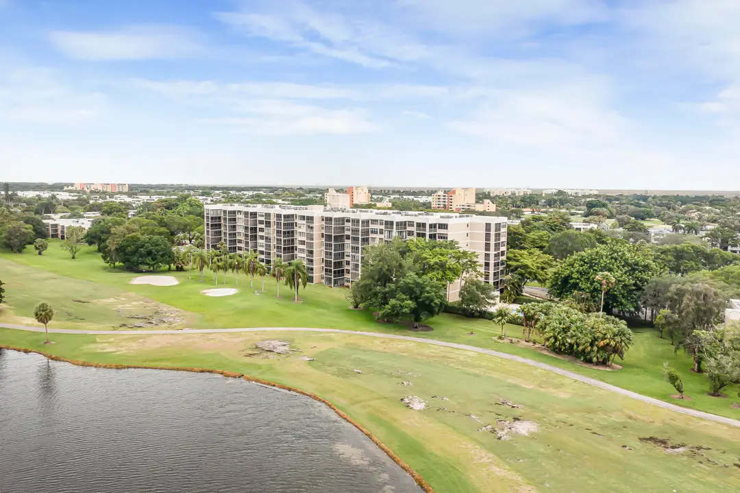 16300 GOLF CLUB Road 212, Weston, FL 33326
