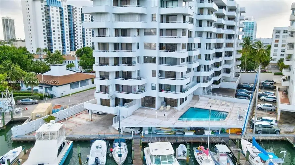 6830 INDIAN CREEK Drive 5D, Miami Beach, FL 33141