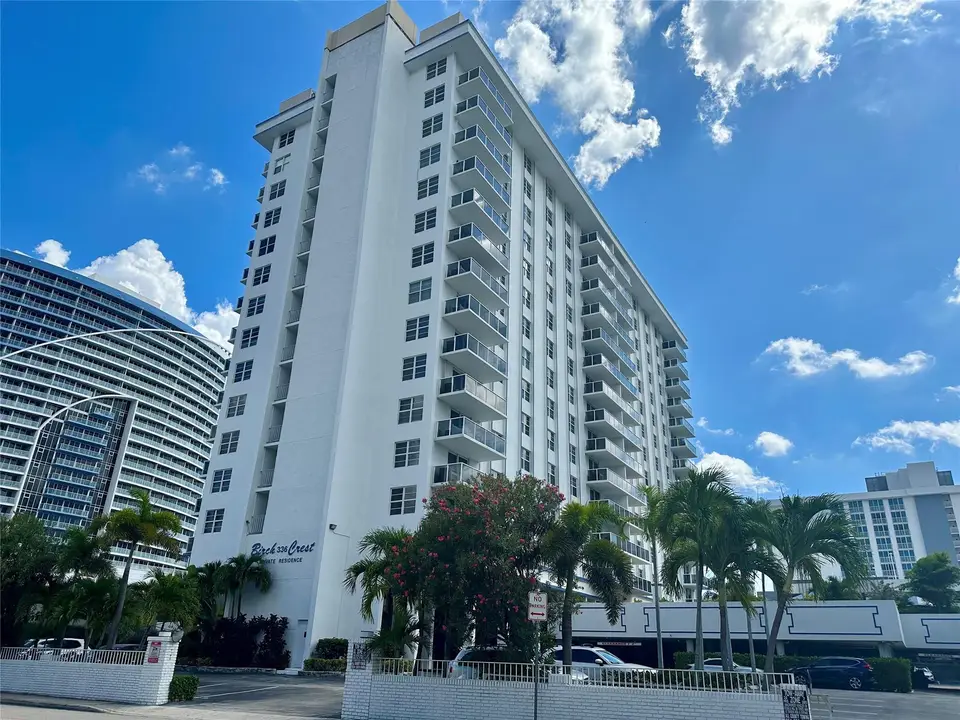 336 N BIRCH Road 4C, Fort Lauderdale, FL 33304