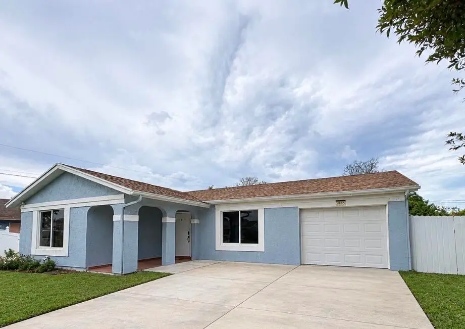 1985 SW Aquarius Lane, Port St. Lucie, FL 34984