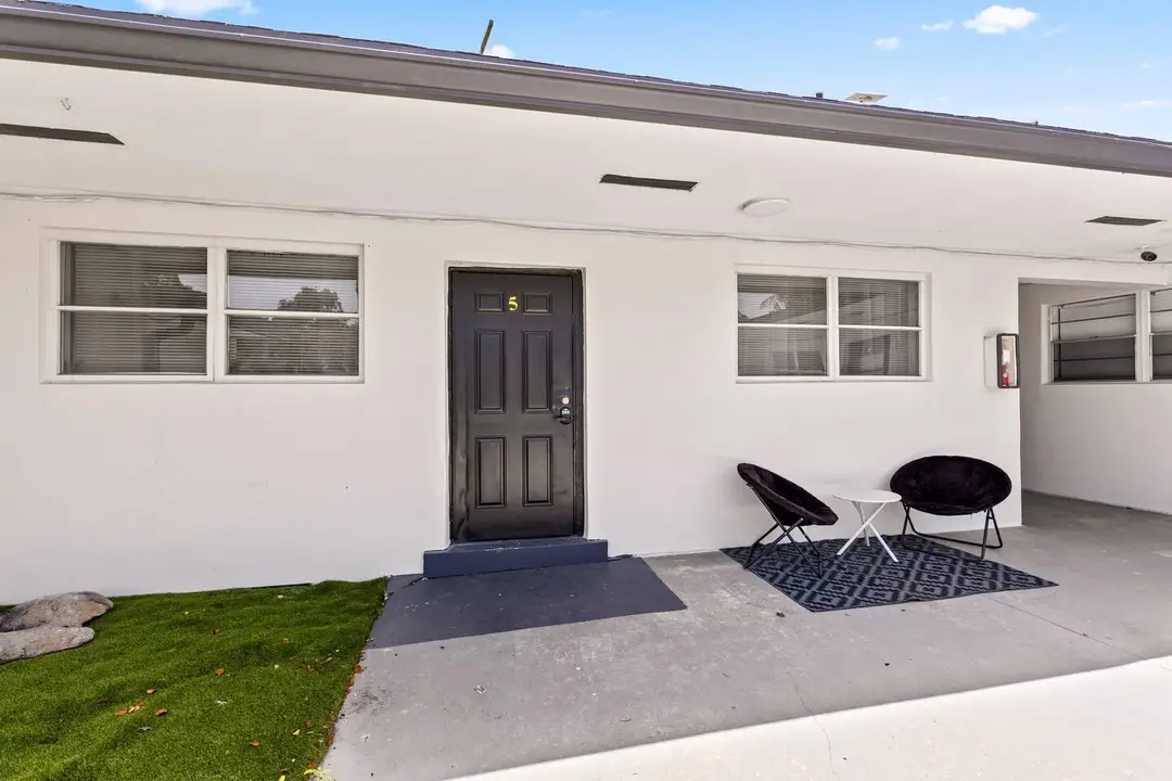 1826 Sherman Street Apt 5, Hollywood, FL 33020