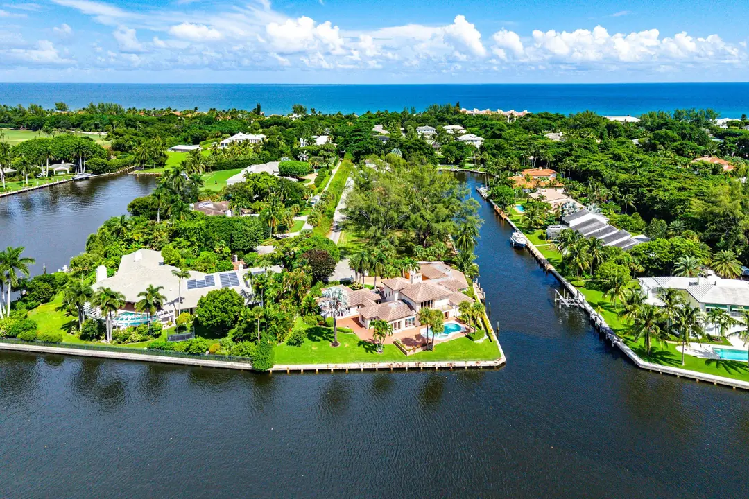 11 Hidden Harbour Drive, Gulf Stream, FL 33483