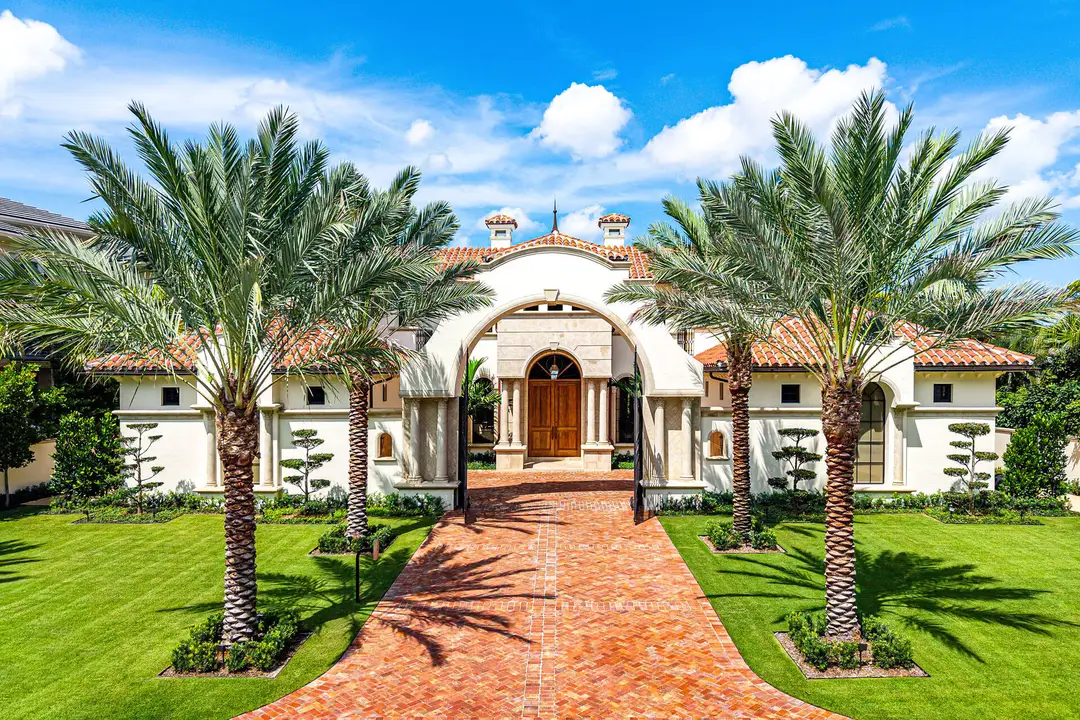 2055 Royal Palm Way, Boca Raton, FL 33432