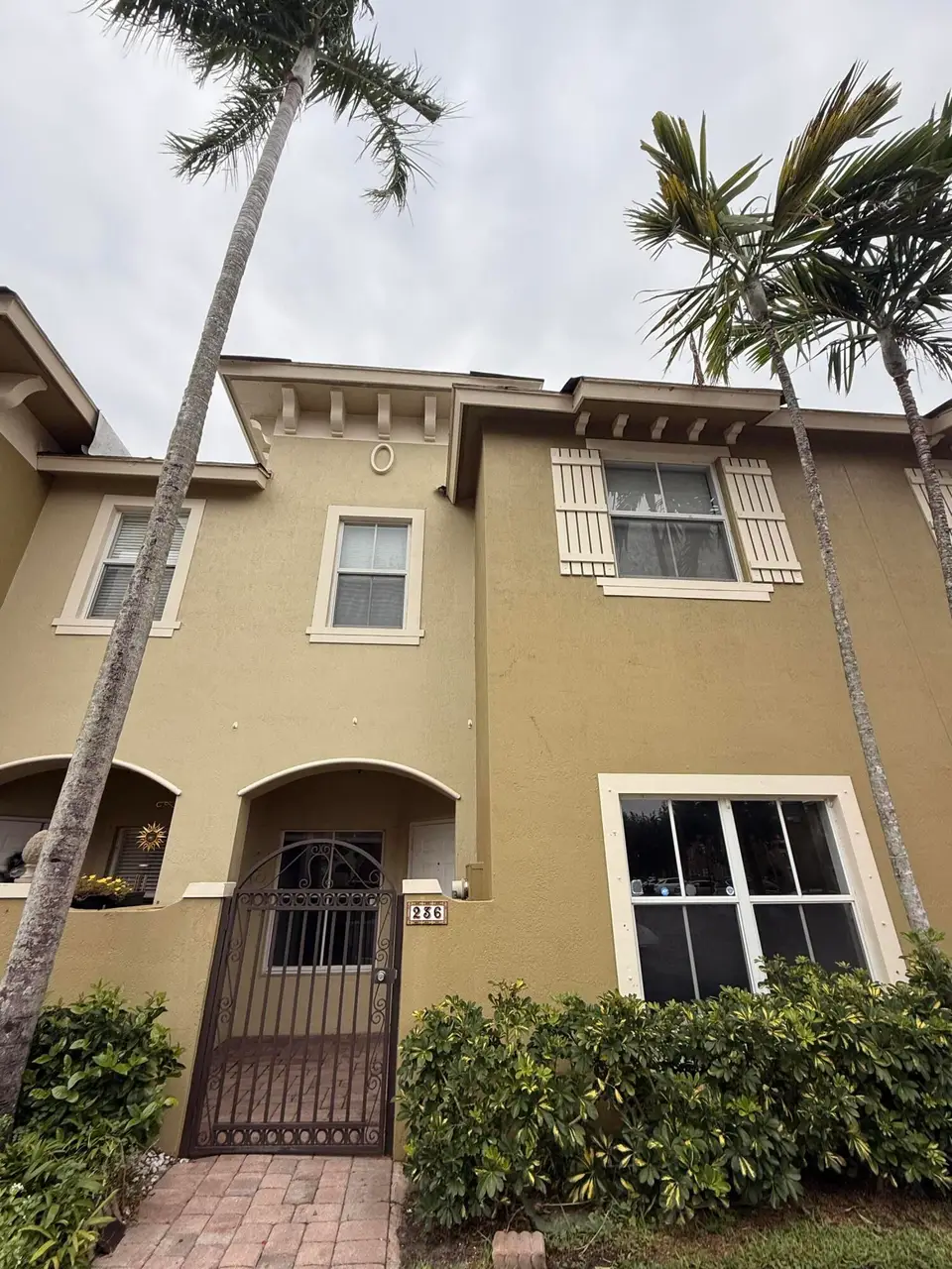 236 Lake Monterey Circle, Boynton Beach, FL 33426