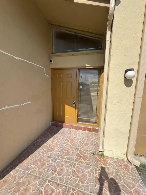 3046 W Missionwood Lane, Miramar, FL 33025