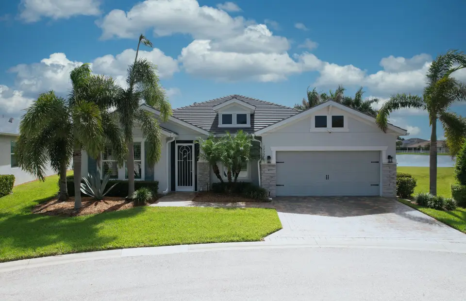 12557 SW GRAY FOX Lane, Port St. Lucie, FL 34987