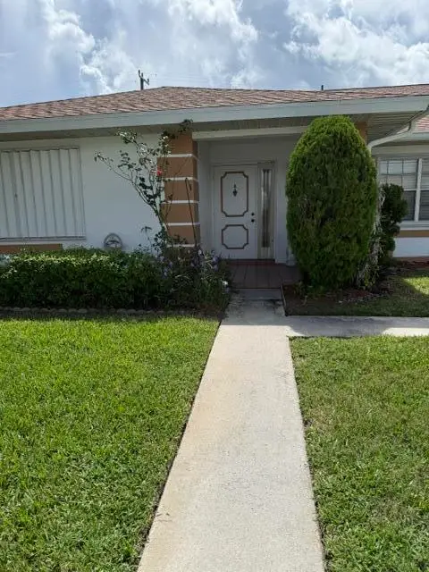 1225 S Lakes End Drive A, Fort Pierce, FL 34982