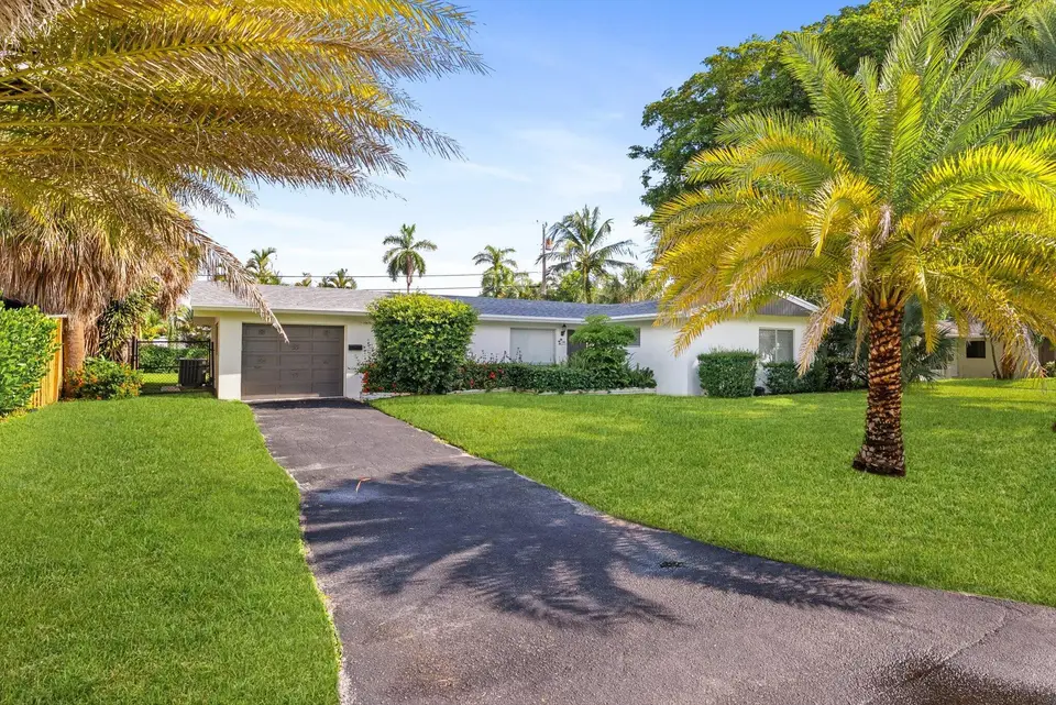 1341 SE 4th Court, Deerfield Beach, FL 33441