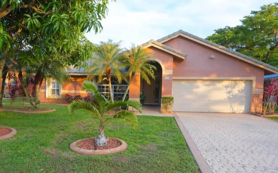 4555 NW 88TH Terrace, Coral Springs, FL 33065