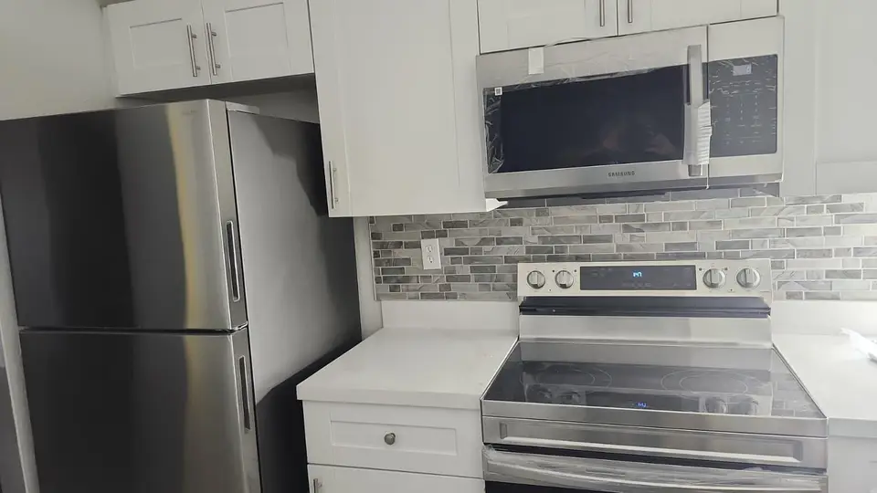 5100 SW 41ST Street 206, Hollywood, FL 33023