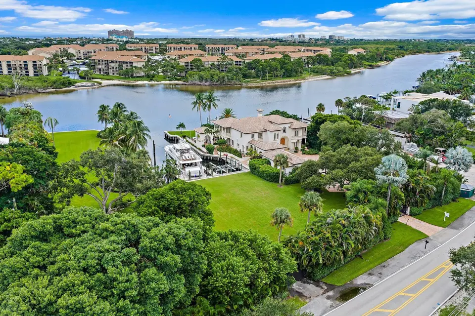 14898 PALMWOOD Road, Palm Beach Gardens, FL 33410