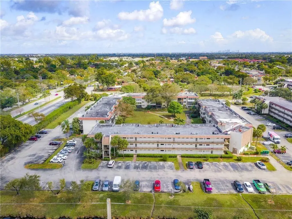 1751 NW 75TH Avenue 102, Plantation, FL 33313