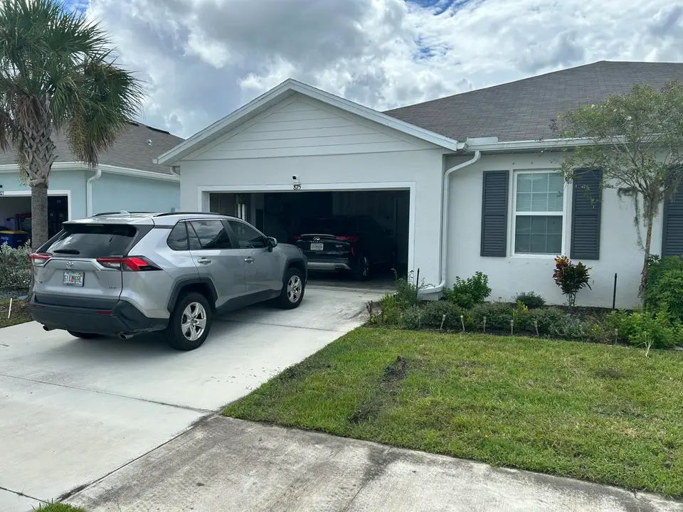 825 PERSIMMON, Fort Pierce, FL 34981