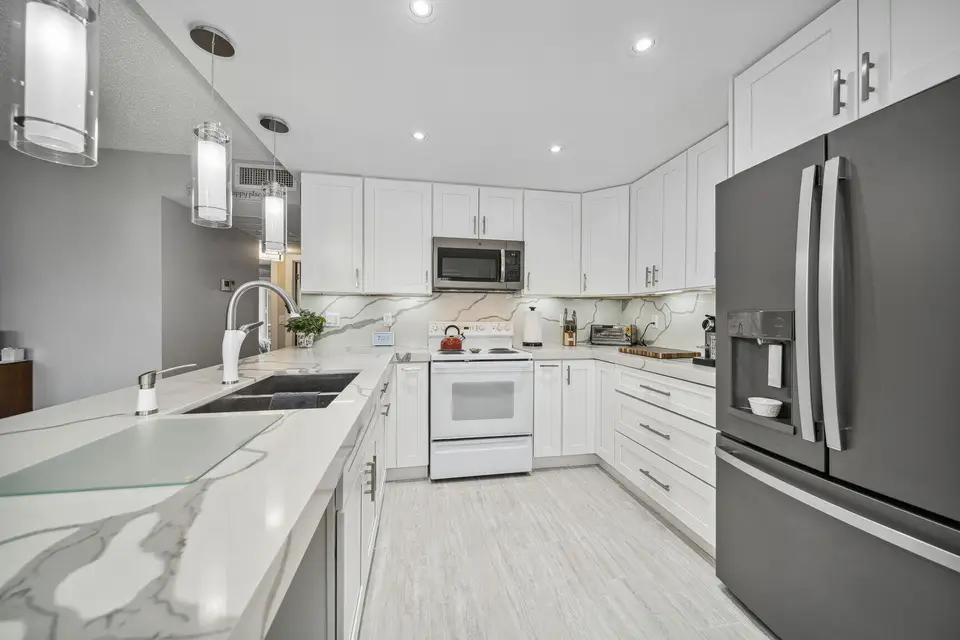 364 WELLINGTON J, West Palm Beach, FL 33417