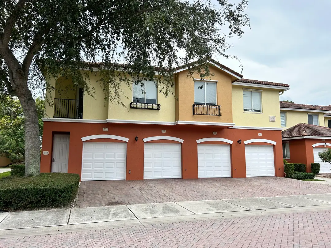 47 SE SEDONA Circle 202, Stuart, FL 34994
