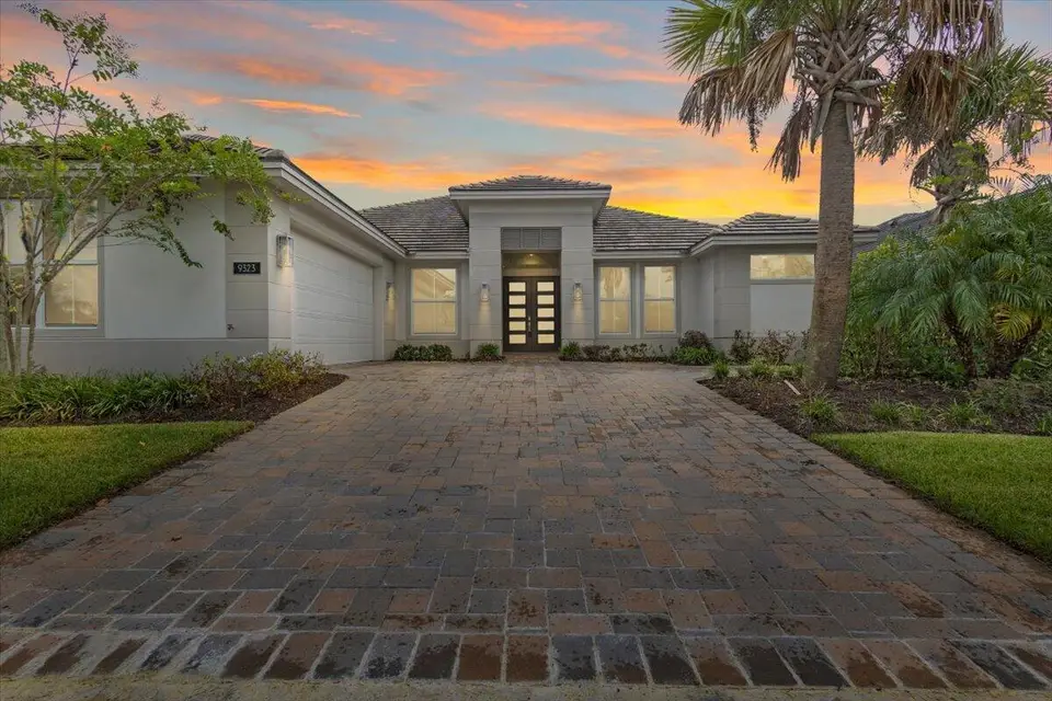 9323 SW Pinnacle Place, Port St. Lucie, FL 34987