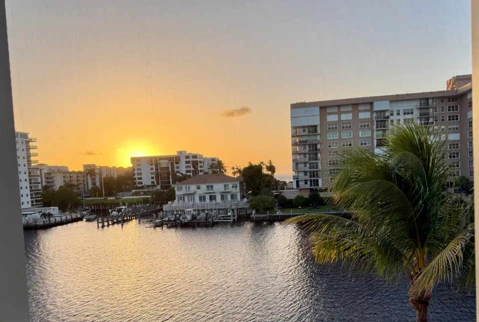 3180 NE 48TH Court 406, Lighthouse Point, FL 33064