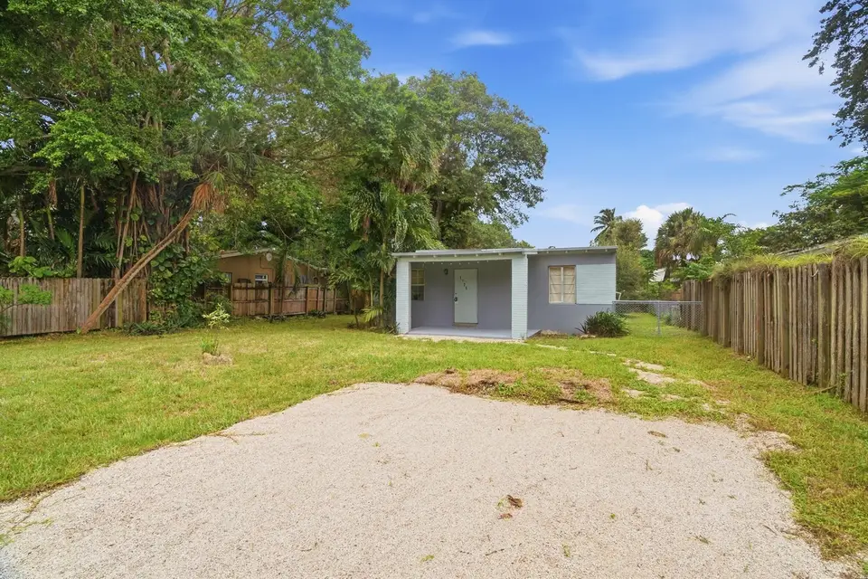 1725 SW 14th Court, Fort Lauderdale, FL 33312