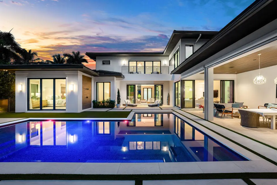 800 Seagate Drive, Delray Beach, FL 33483