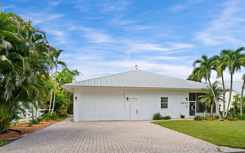 5637 SE MAJOR Way, Stuart, FL 34997