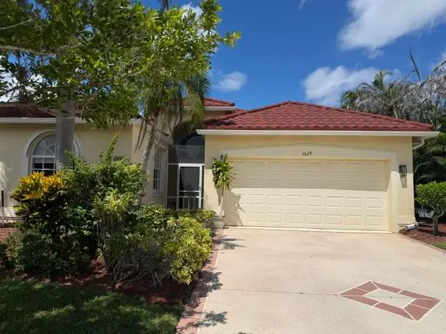 1629 SE SHELBURNIE Way, Port St. Lucie, FL 34952