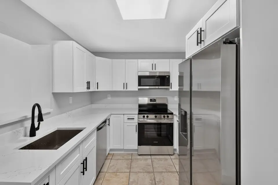1037 W 28TH Street, Riviera Beach, FL 33404