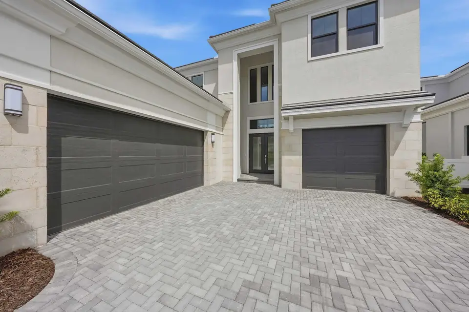 13353 Artisan Circle, Palm Beach Gardens, FL 33418