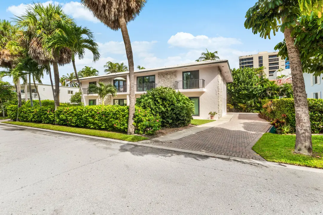 291 Mercury Road 4, Juno Beach, FL 33408