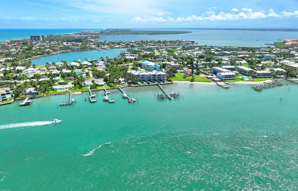 1440 E SEAWAY Drive 1, Fort Pierce, FL 34949