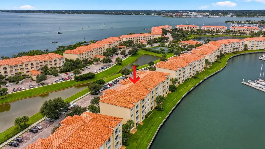 17 Harbour Isle Drive W 304, Fort Pierce, FL 34949