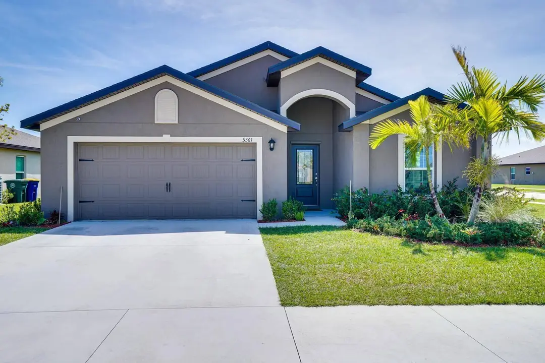 5361 IMAGINATION Drive, Fort Pierce, FL 34947