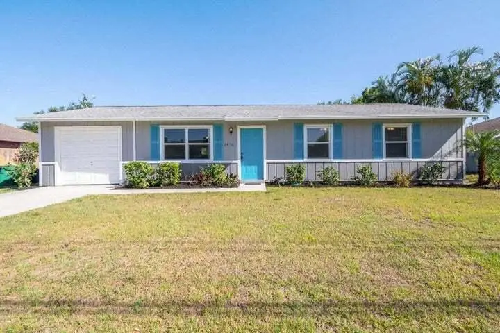 2456 SE Melaleuca Boulevard, Port St. Lucie, FL 34952