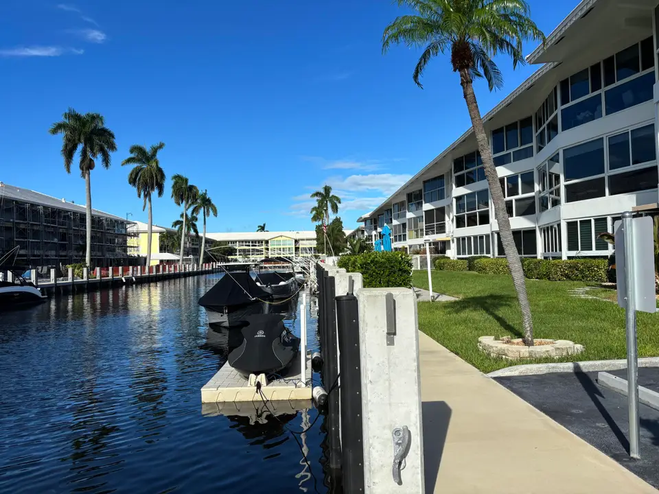 3050 NE 48th Street 205, Fort Lauderdale, FL 33308