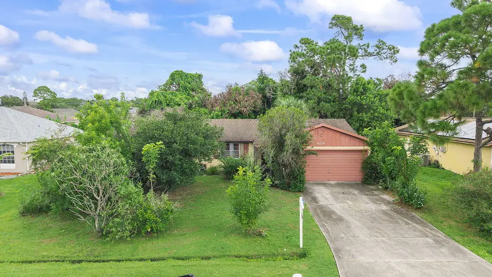 629 SW RAY Avenue, Port St. Lucie, FL 34983
