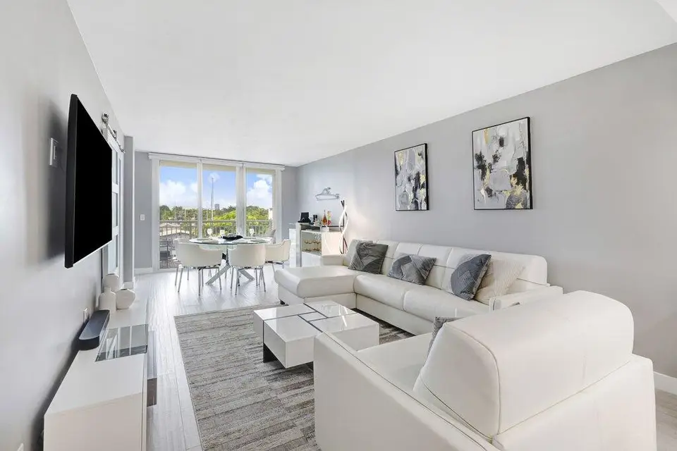 155 ISLE OF VENICE Drive 501, Fort Lauderdale, FL 33301