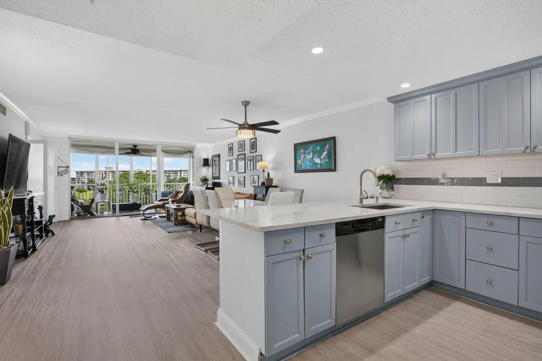 2901 S Palm Aire Drive 610, Pompano Beach, FL 33069