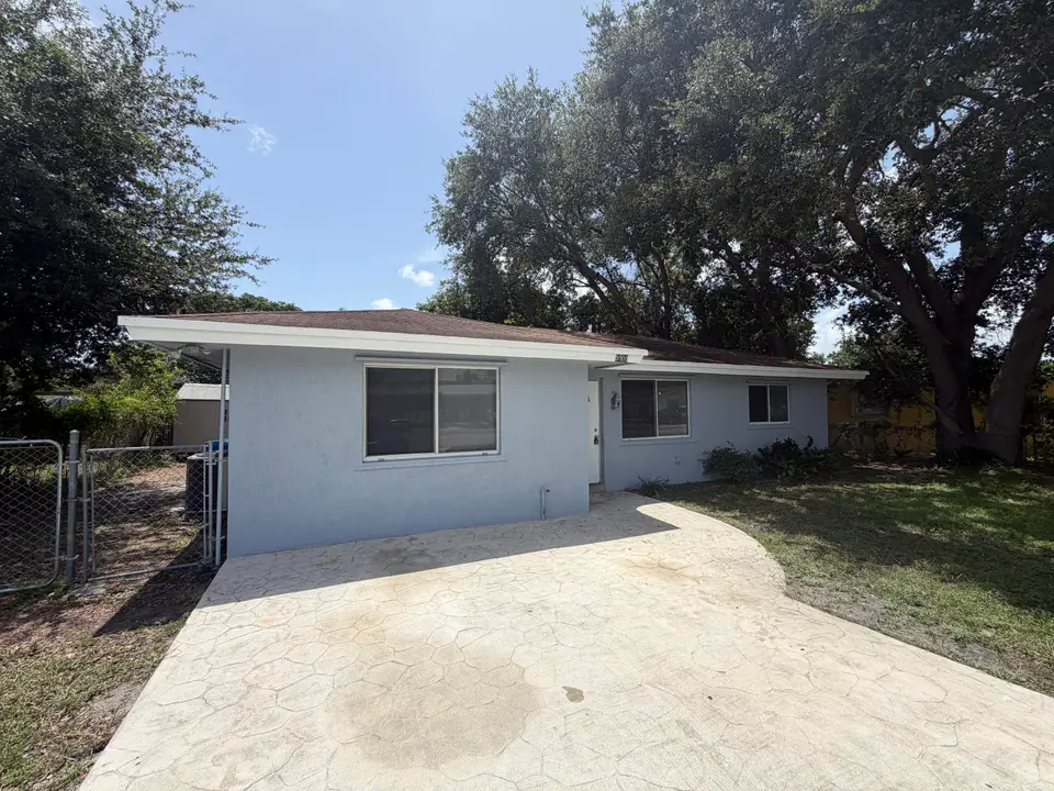 5900 SW 26TH Street, West Park, FL 33023