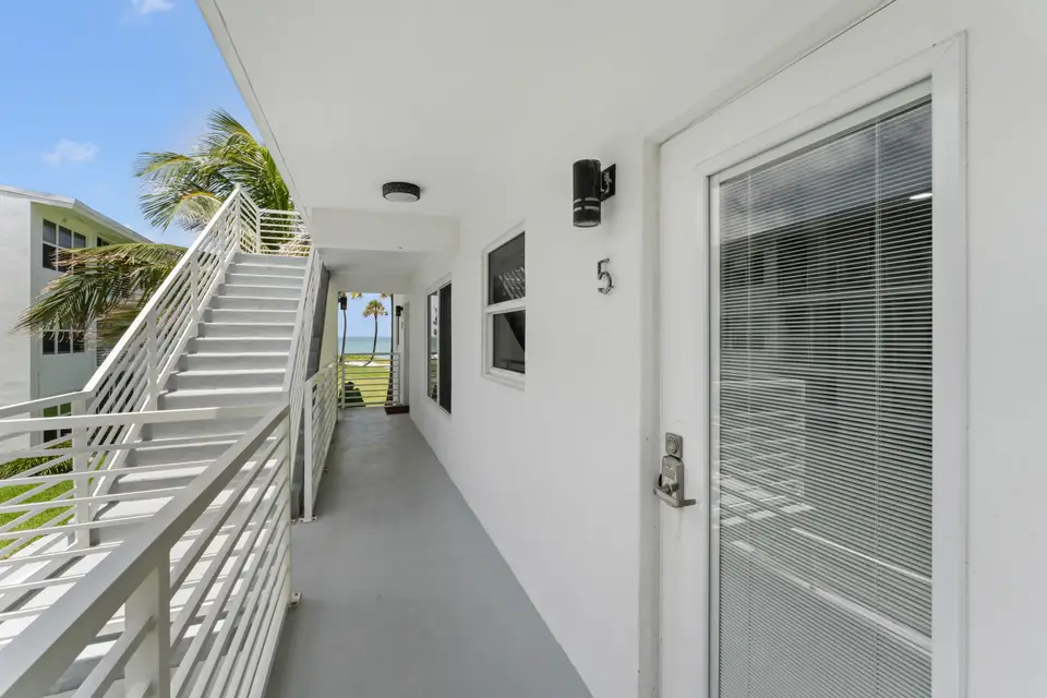 1041 HILLSBORO MILE 5, Hillsboro Beach, FL 33062