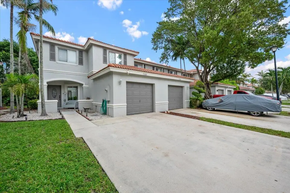 7108 HAWKS NEST Terrace, Riviera Beach, FL 33407