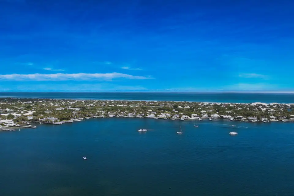 3 WATER CLUB Way 1201, North Palm Beach, FL 33408