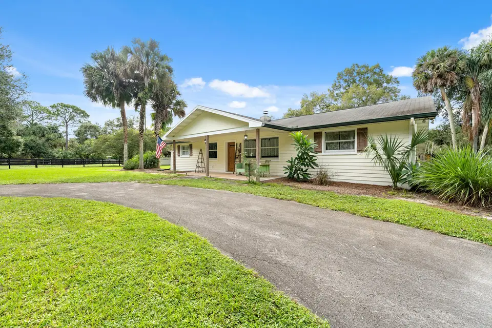 5258 SW CHEROKEE Street, Palm City, FL 34990
