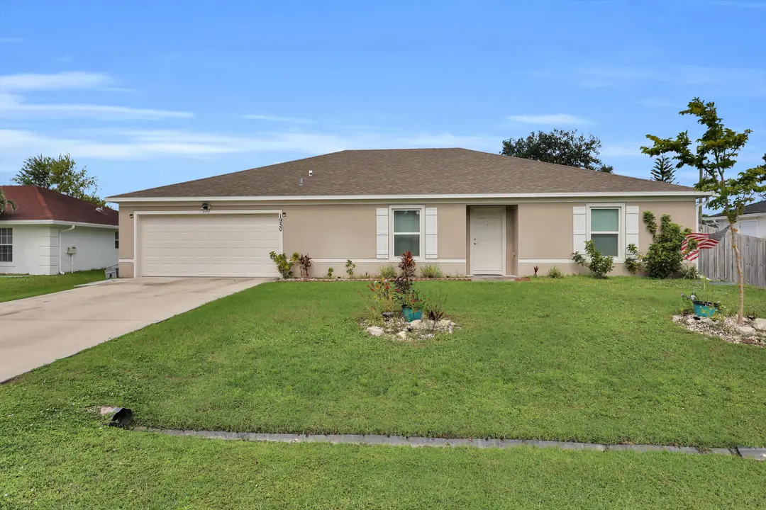 1950 SW Diamond Street, Port St. Lucie, FL 34953