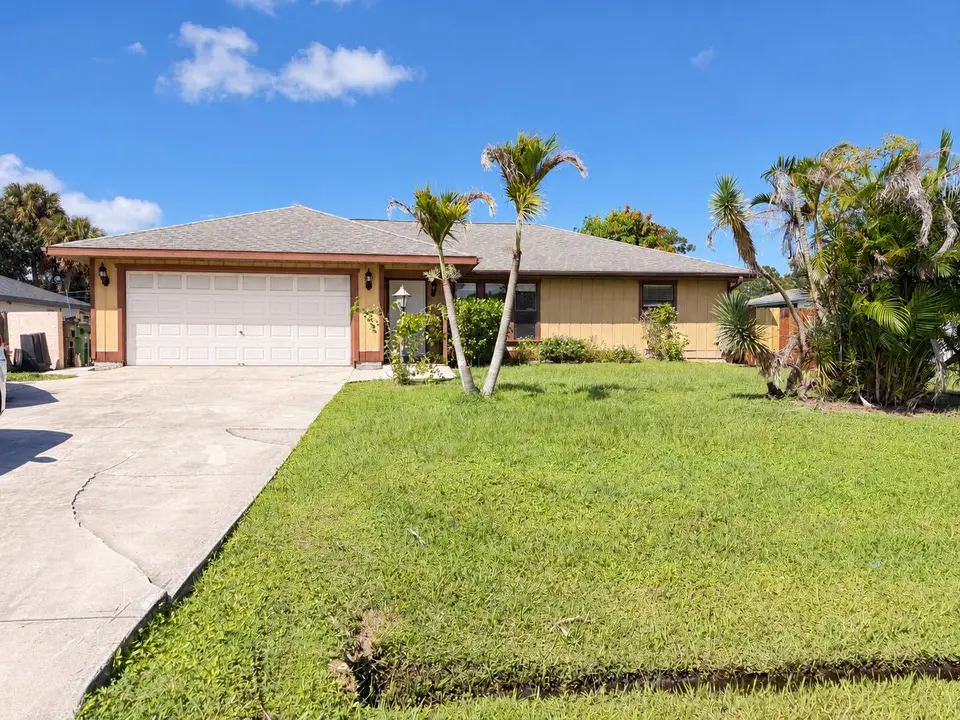 2225 SE MELALEUCA Boulevard, Port St. Lucie, FL 34952