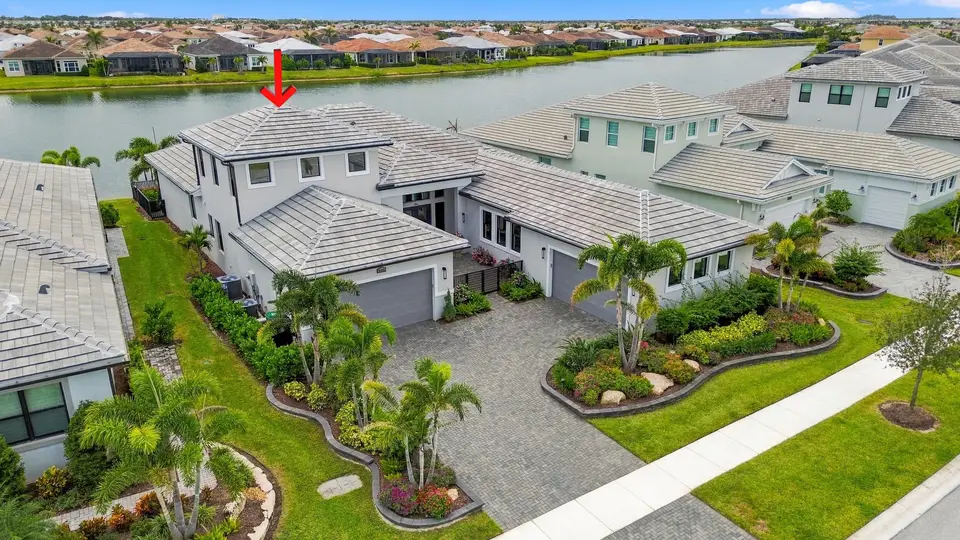 8549 SW Felicita Way, Port St. Lucie, FL 34987