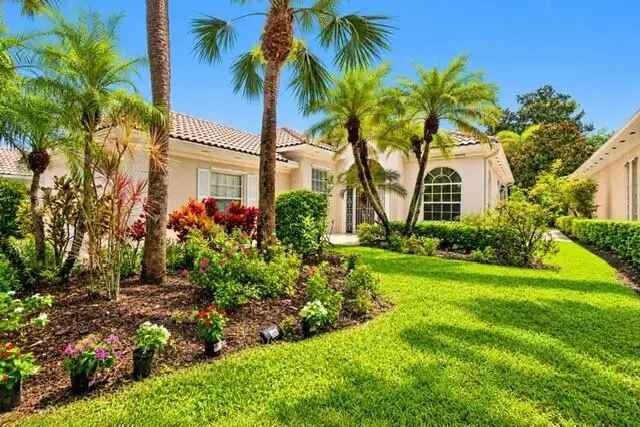 8939 OLDHAM Way, West Palm Beach, FL 33412
